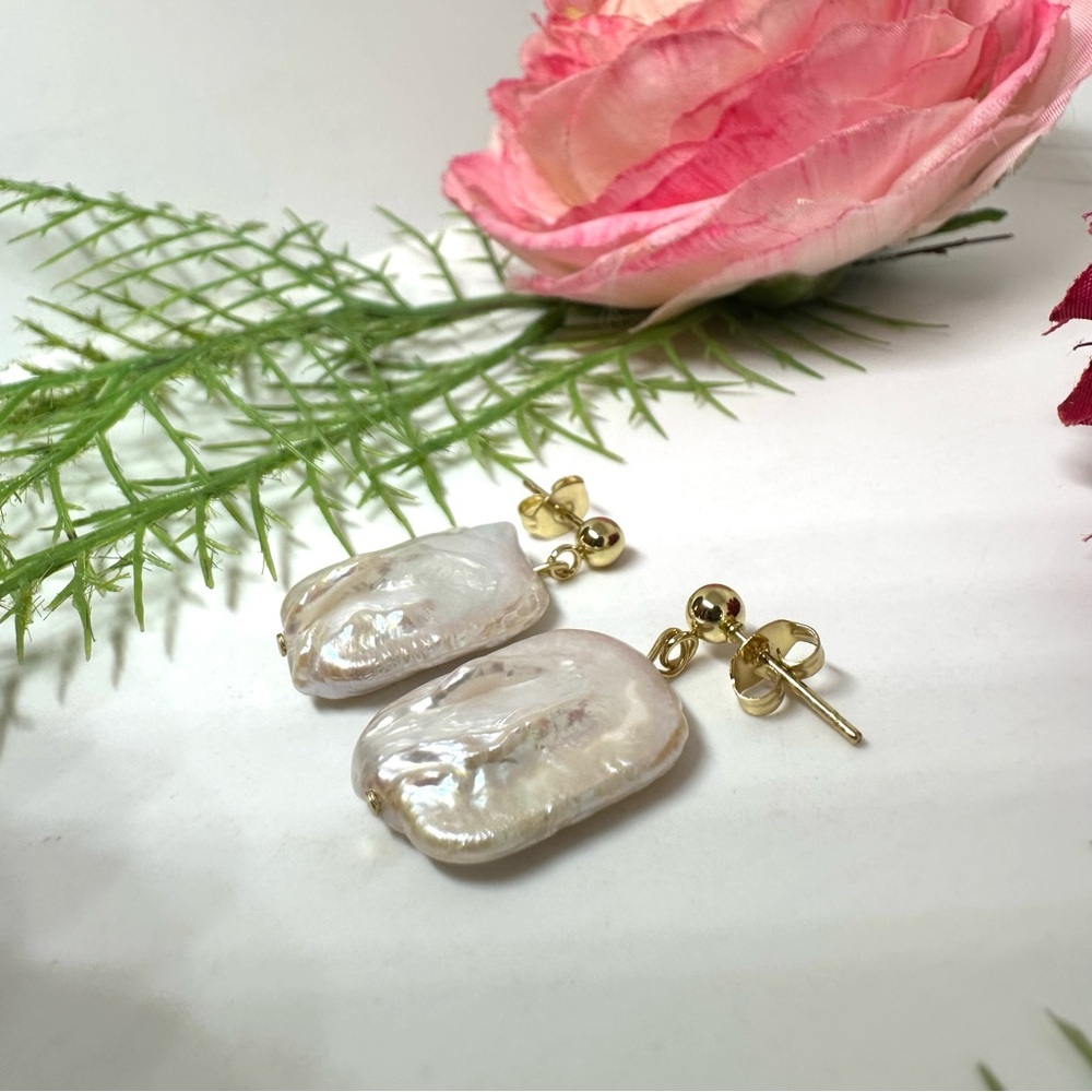 NEW⚜️Baroque Pearl High Luster Drop Earrings - Picture 2 of 6